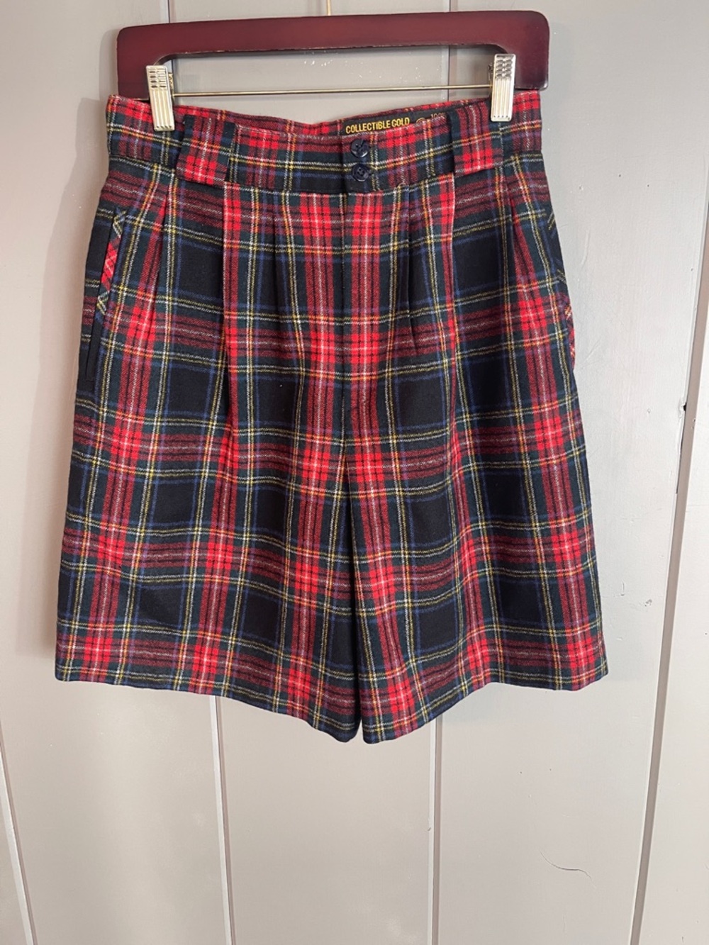 Giorgio Angelo Shorts 100% Wool Red Black Plaid Bermuda Vintage Preppy Old Money